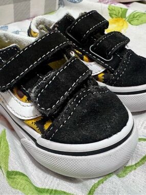 Kids vans Velcro Skate-Style Sneakers